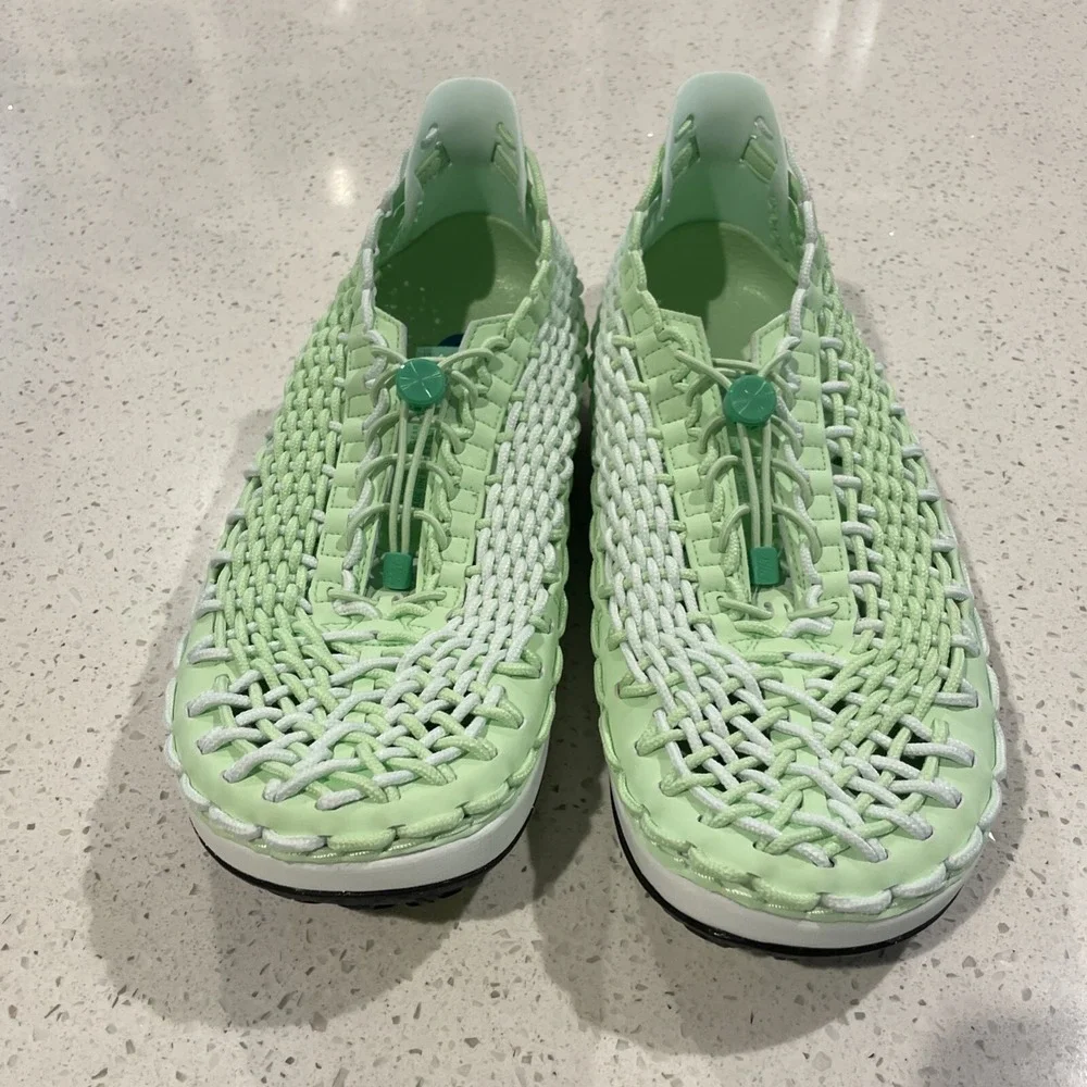 New Nike ACG Watercat+ Sandals Aqua Shoes - Vapor‎ Green (FN5202-300) sz 10